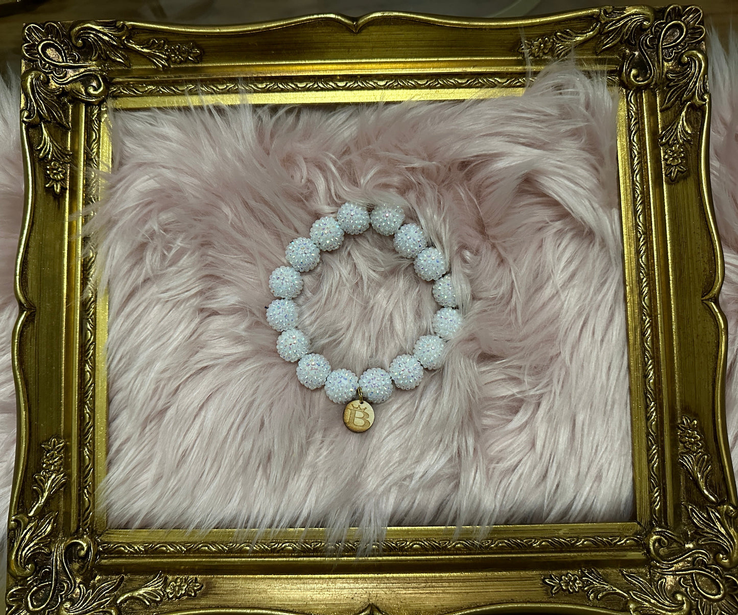 Gorgeous Classic Whites Pearl Necklaces for Pets